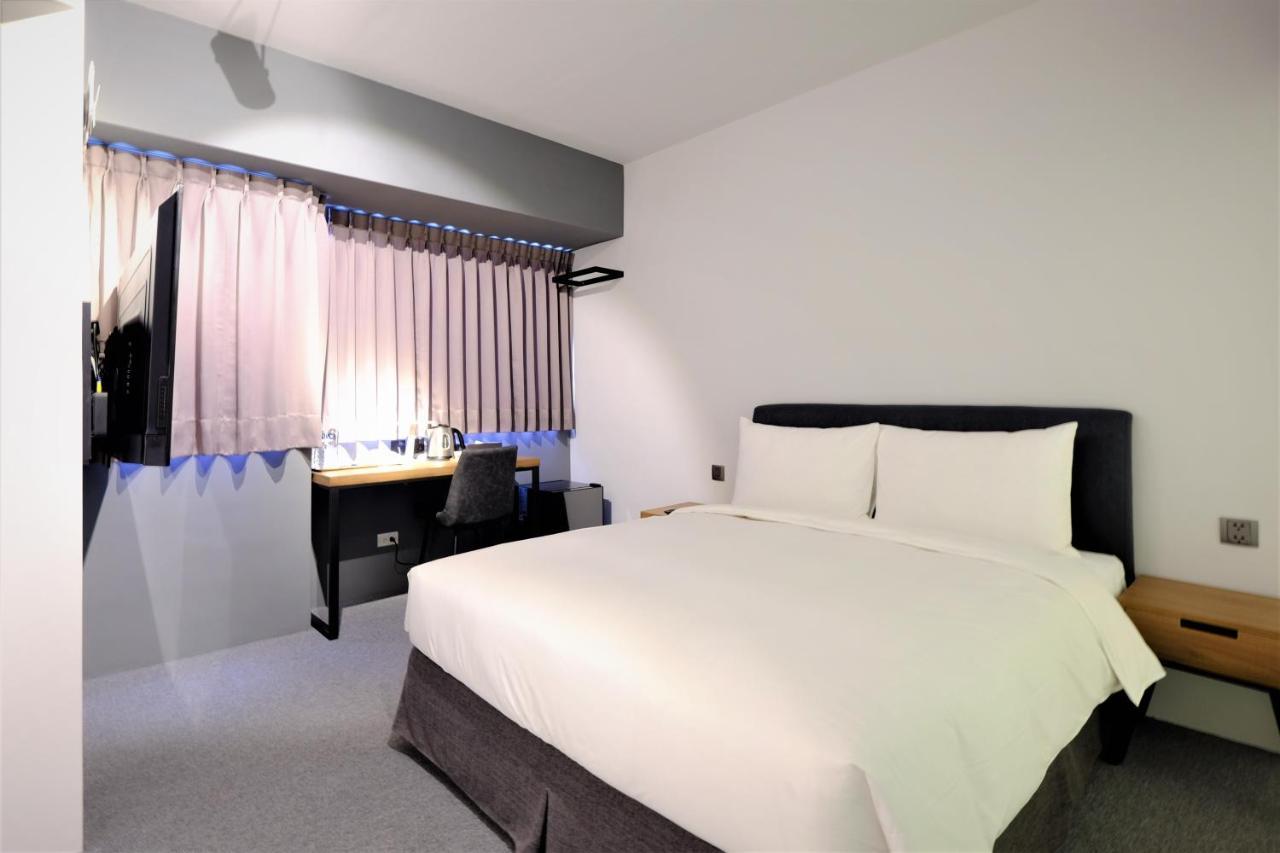 Doudian Ddinn Hotel Taichung Exterior photo